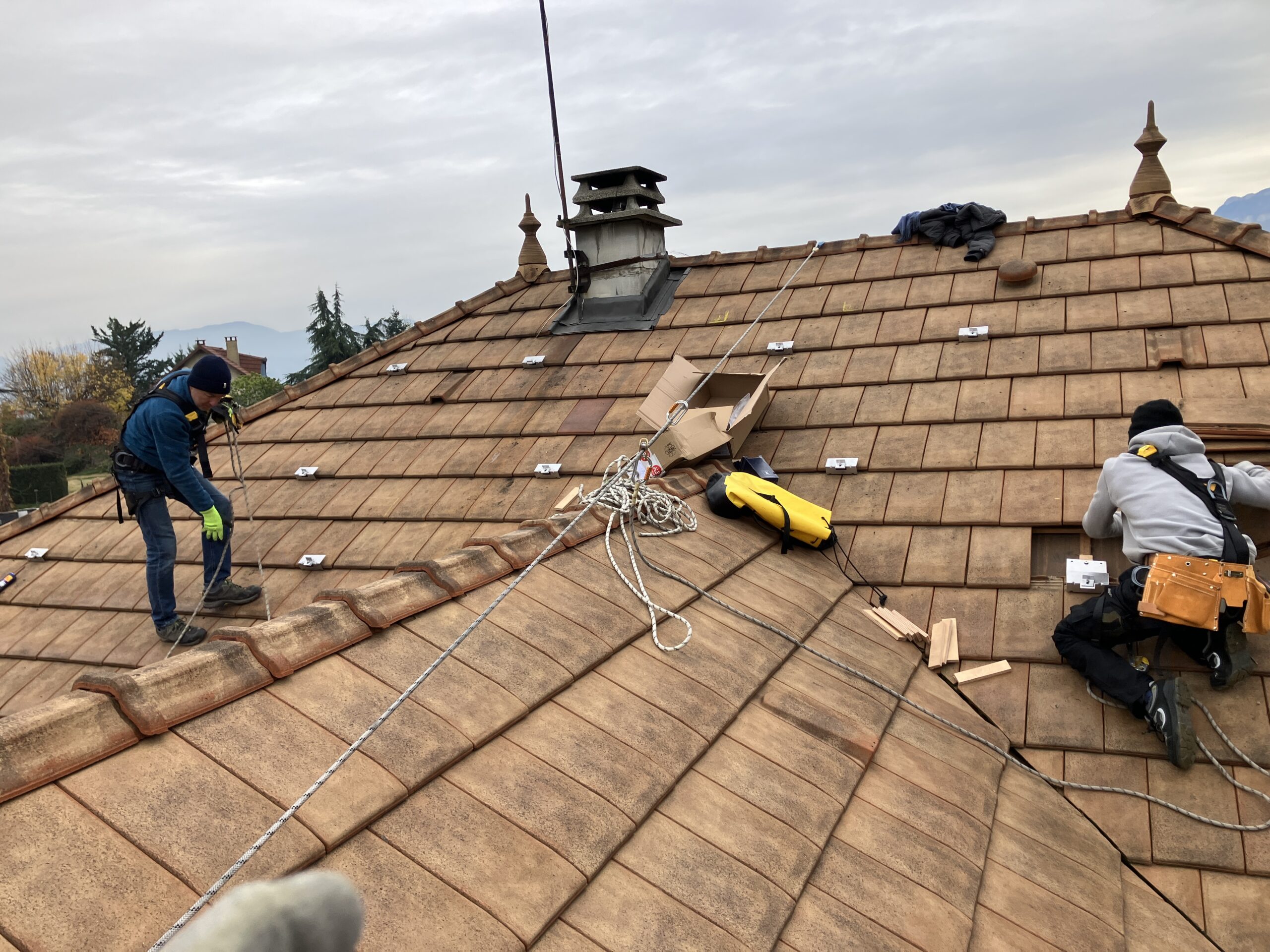 Installation de panneaux solaires par ALPESPHOTONS